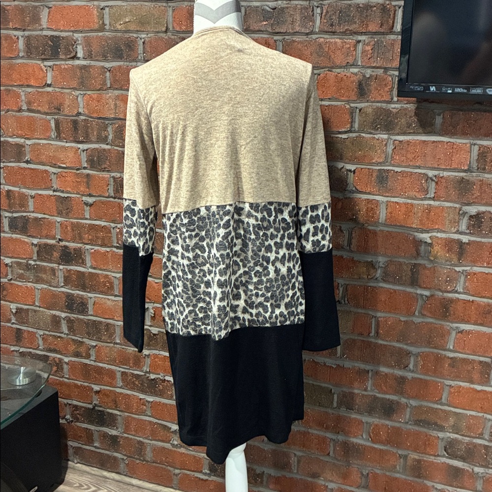 Daytrip Tan, Black & Leopard Open-Front Long Cardigan. Size Small. - Picture 4 of 6